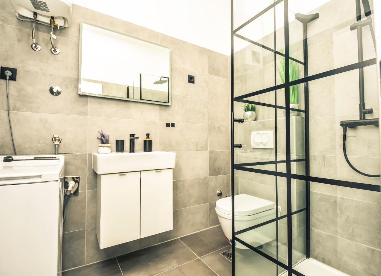Luxury Heritage Apartment Zara Antica Exteriör bild