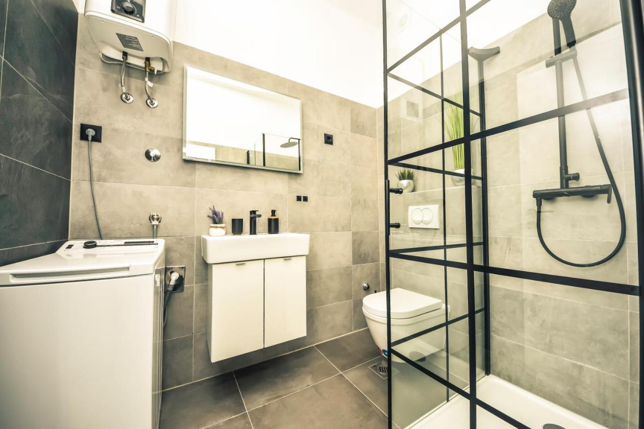 Luxury Heritage Apartment Zara Antica Exteriör bild