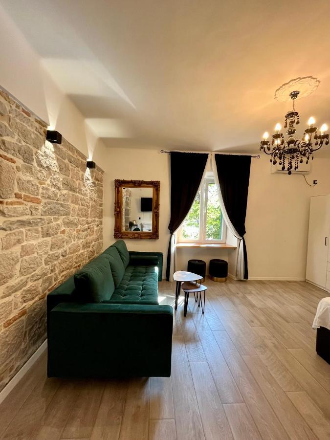 Luxury Heritage Apartment Zara Antica Exteriör bild