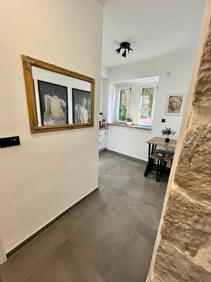 Luxury Heritage Apartment Zara Antica Exteriör bild